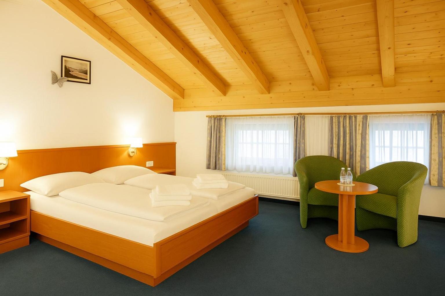 A8 Hotel Im Darchinger Hof Bed & Breakfast - Zwischen Holzkirchen Und Weyarn - Zwischen Muenchen Salzburg Und Innsbruck - Kurz Vor Dem Irschenberg Buitenkant foto